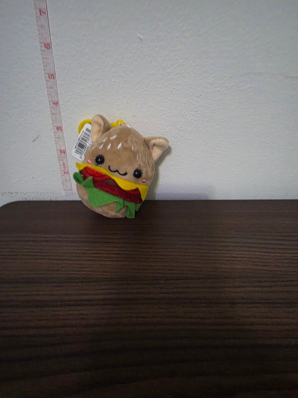 Round1 Arcade Exclusive "Burger Cat" Mini Keychain Plush